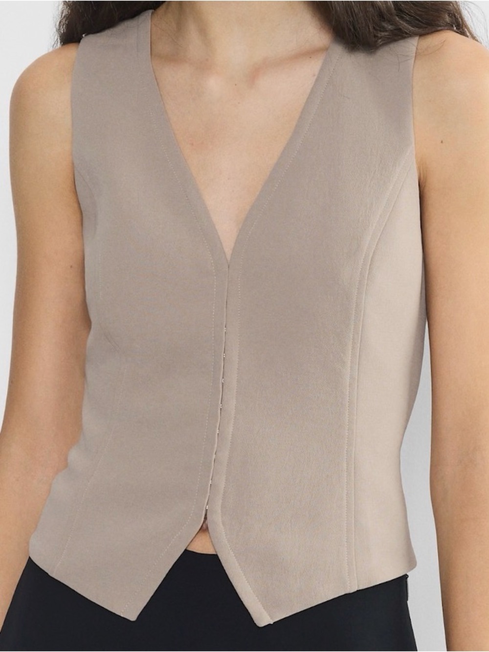 Aritzia Vest (new with tags)